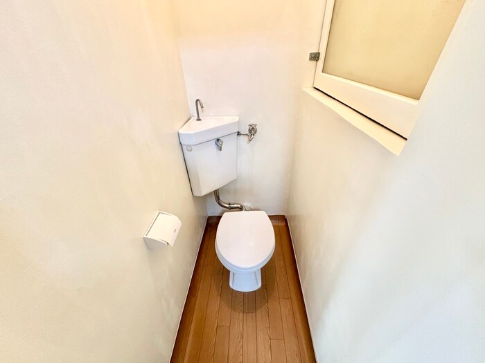 物件内観写真9　(トイレ)