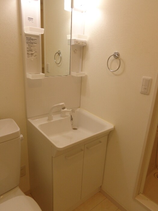 物件内観写真12　(洗面)