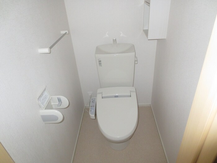 物件内観写真6　(トイレ)