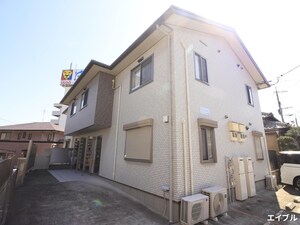 アドーレ春日外観写真