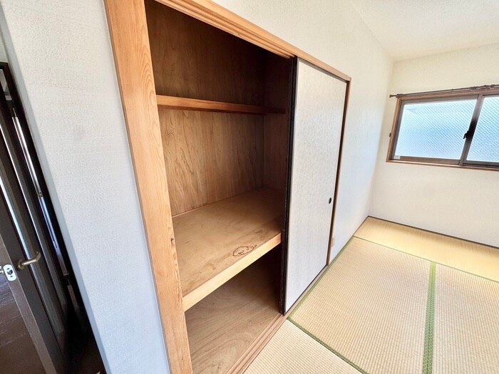 物件内観写真10　(収納)