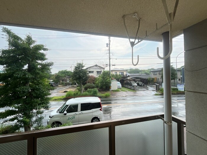 物件内観写真15　(室内からの展望)