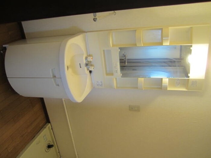 物件内観写真12　(洗面)