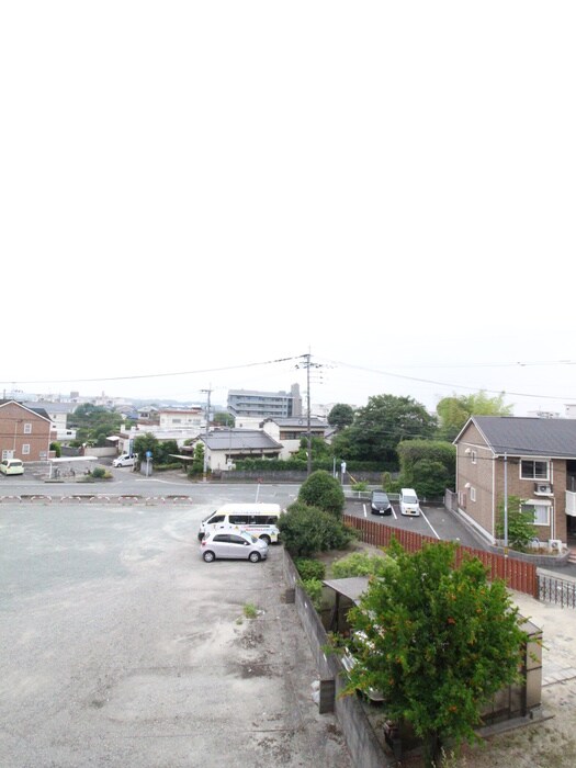 物件内観写真14　(室内からの展望)