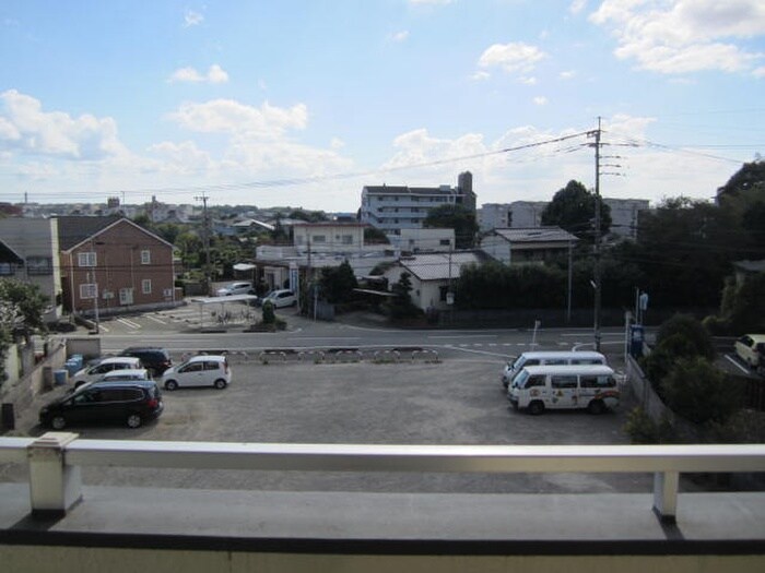 物件内観写真15　(室内からの展望)