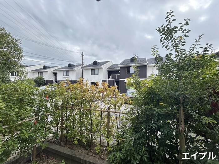 物件内観写真20　(室内からの展望)