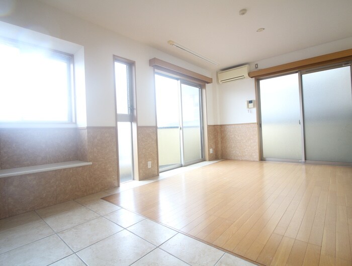 物件内観写真5　(居室)