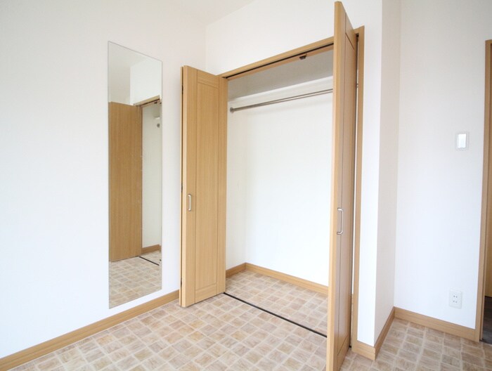 物件内観写真11　(収納)