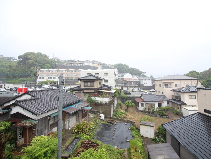 物件内観写真13　(室内からの展望)