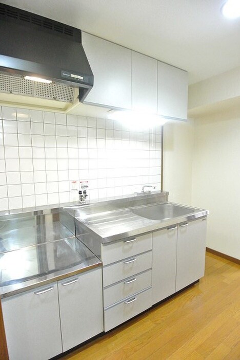 木下鉱産ビルのキッチン