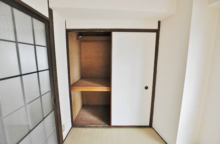 物件内観写真8　(収納)