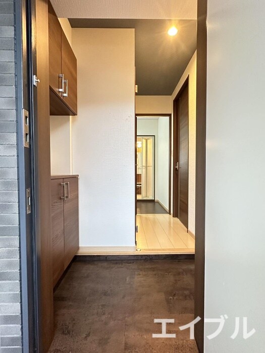 物件内観写真15　(玄関)