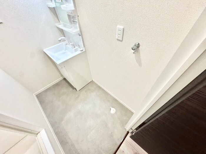 物件内観写真10　(洗濯機置場)