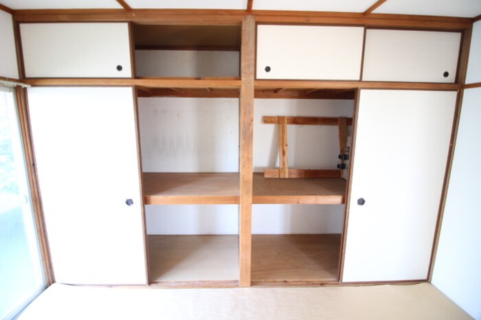 物件内観写真12　(収納)