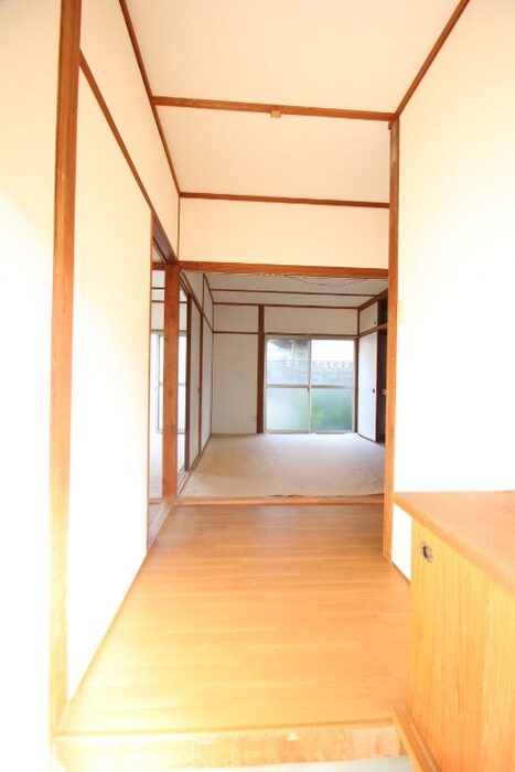 物件内観写真15　(廊下)