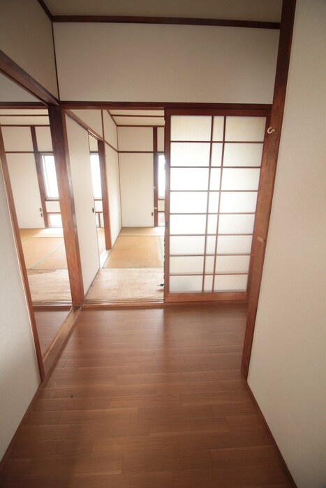 物件内観写真19　(廊下)