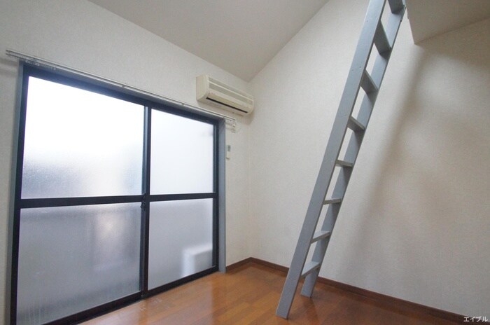 物件内観写真8　(居室)