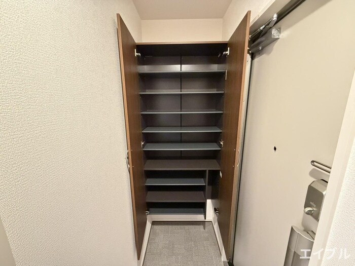 物件内観写真15　(靴箱)