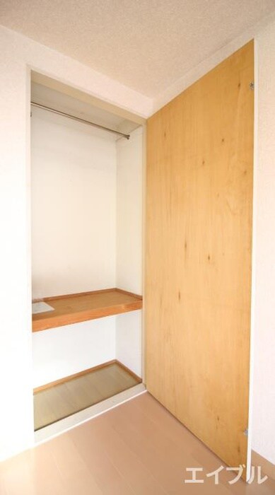 物件内観写真9　(収納)