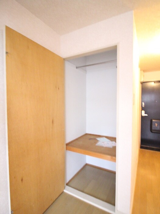 物件内観写真10　(収納)