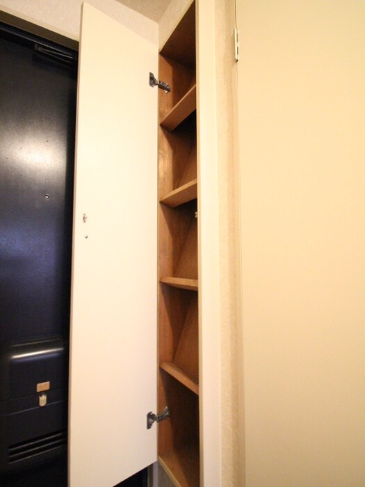 物件内観写真15　(靴箱)