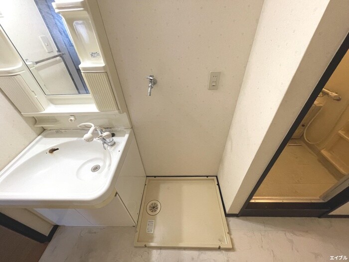 ディナスティⅧの洗濯機置場