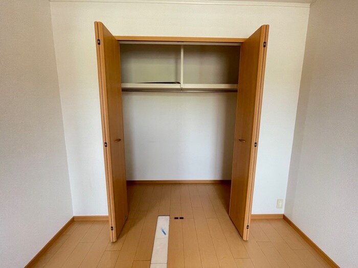 物件内観写真12　(収納)