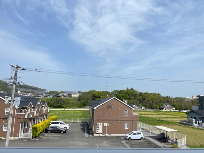 物件内観写真15　(室内からの展望)