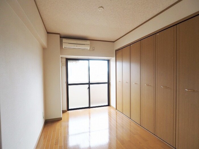 物件内観写真8　(内観写真)