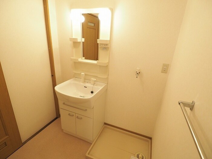 物件内観写真12　(洗面)