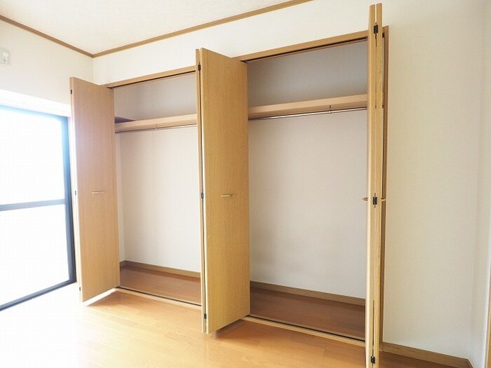 物件内観写真16　(収納)