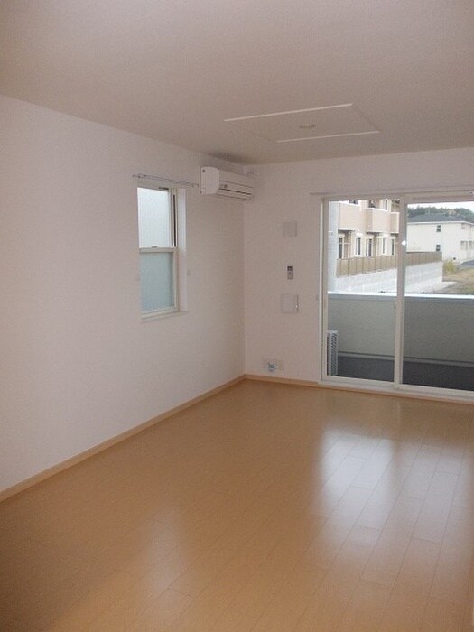 物件内観写真4　(居室)