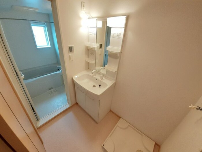 物件内観写真8　(洗面)