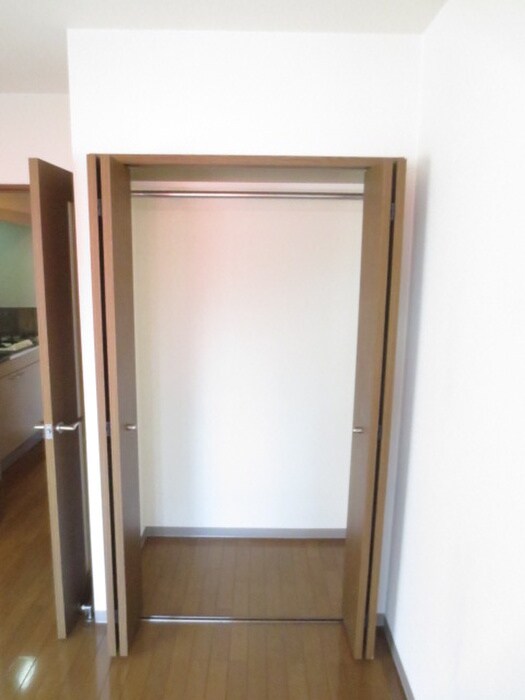 物件内観写真13　(収納)
