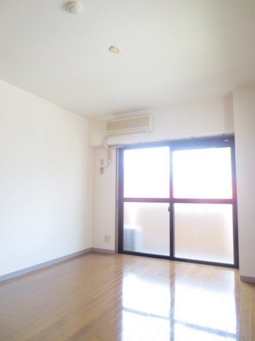 物件内観写真14　(居室)