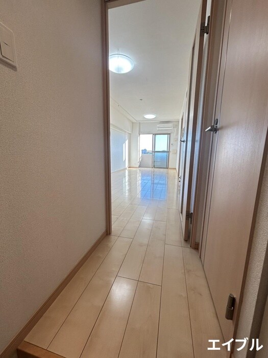 物件内観写真19　(玄関)