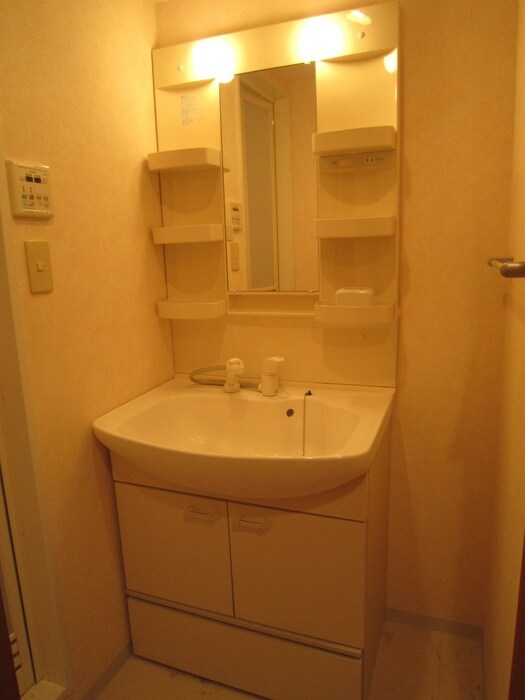 物件内観写真5　(洗面)