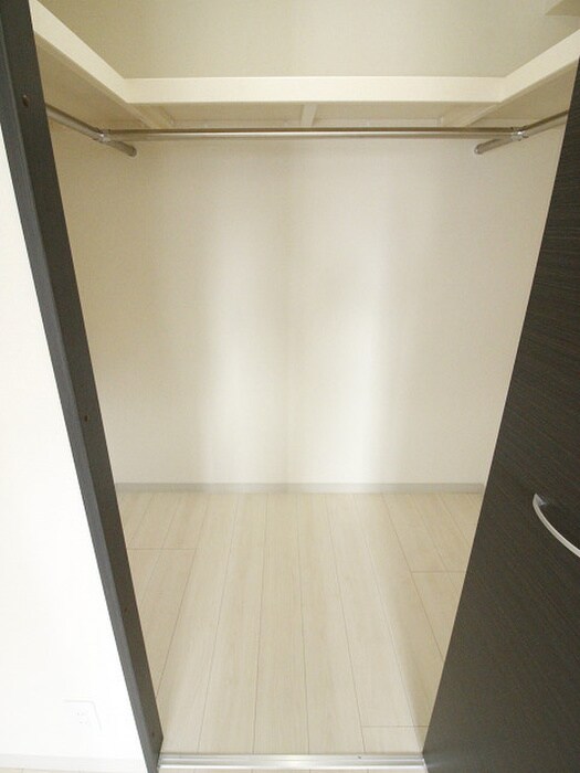 物件内観写真10　(収納)