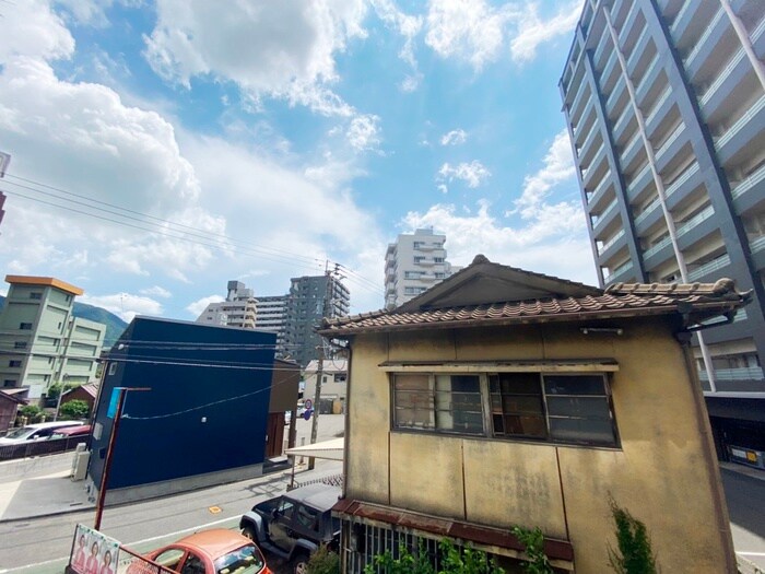 物件内観写真16　(室内からの展望)