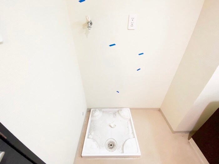 物件内観写真17　(洗濯機置場)