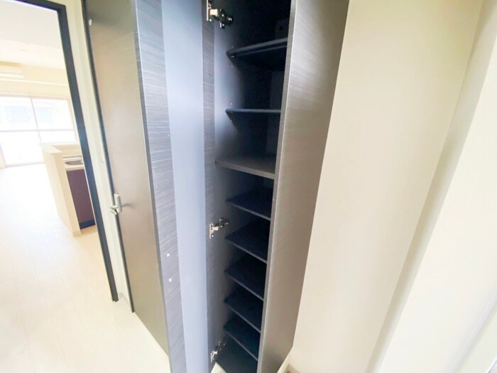 物件内観写真18　(靴箱)