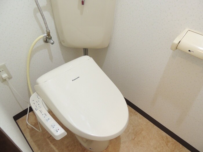 物件内観写真8　(トイレ)