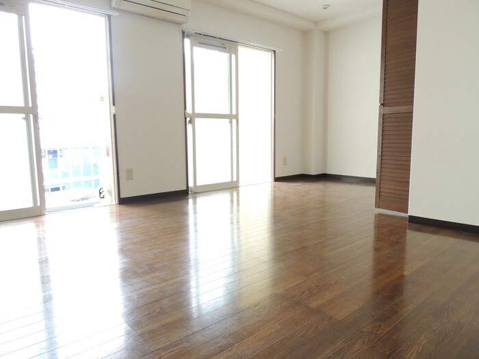 物件内観写真14　(居室)