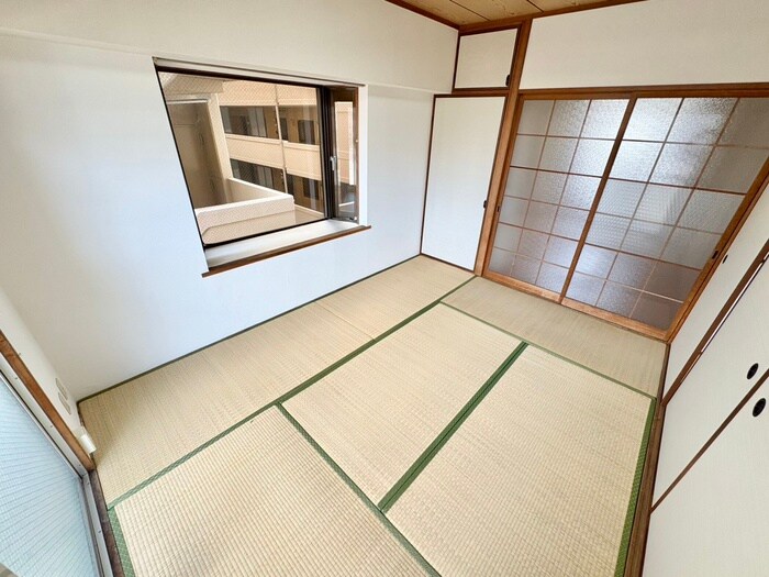 物件内観写真9　(居室)