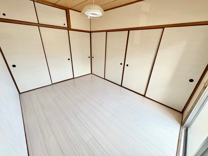 物件内観写真9　(居室)