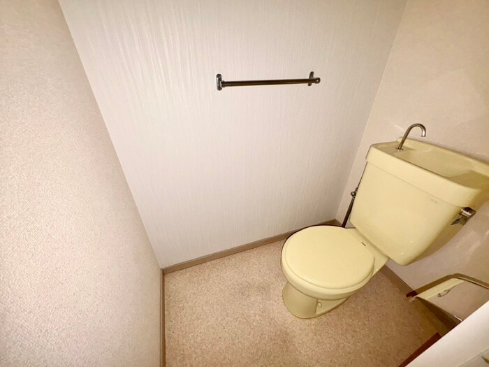 物件内観写真13　(トイレ)