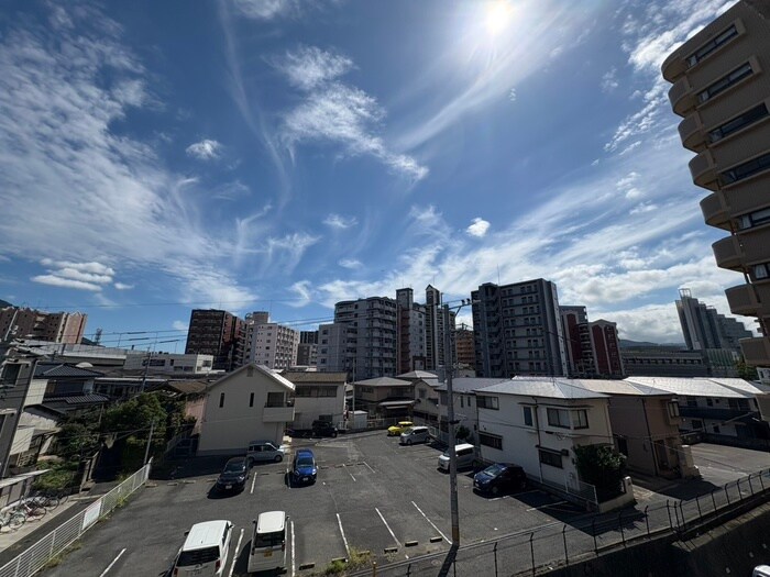 物件内観写真17　(室内からの展望)