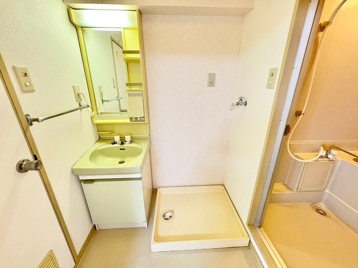 物件内観写真19　(洗濯機置場)