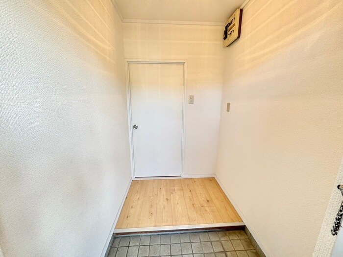 物件内観写真20　(廊下)