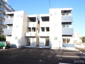 グランメゾン麦野外観写真